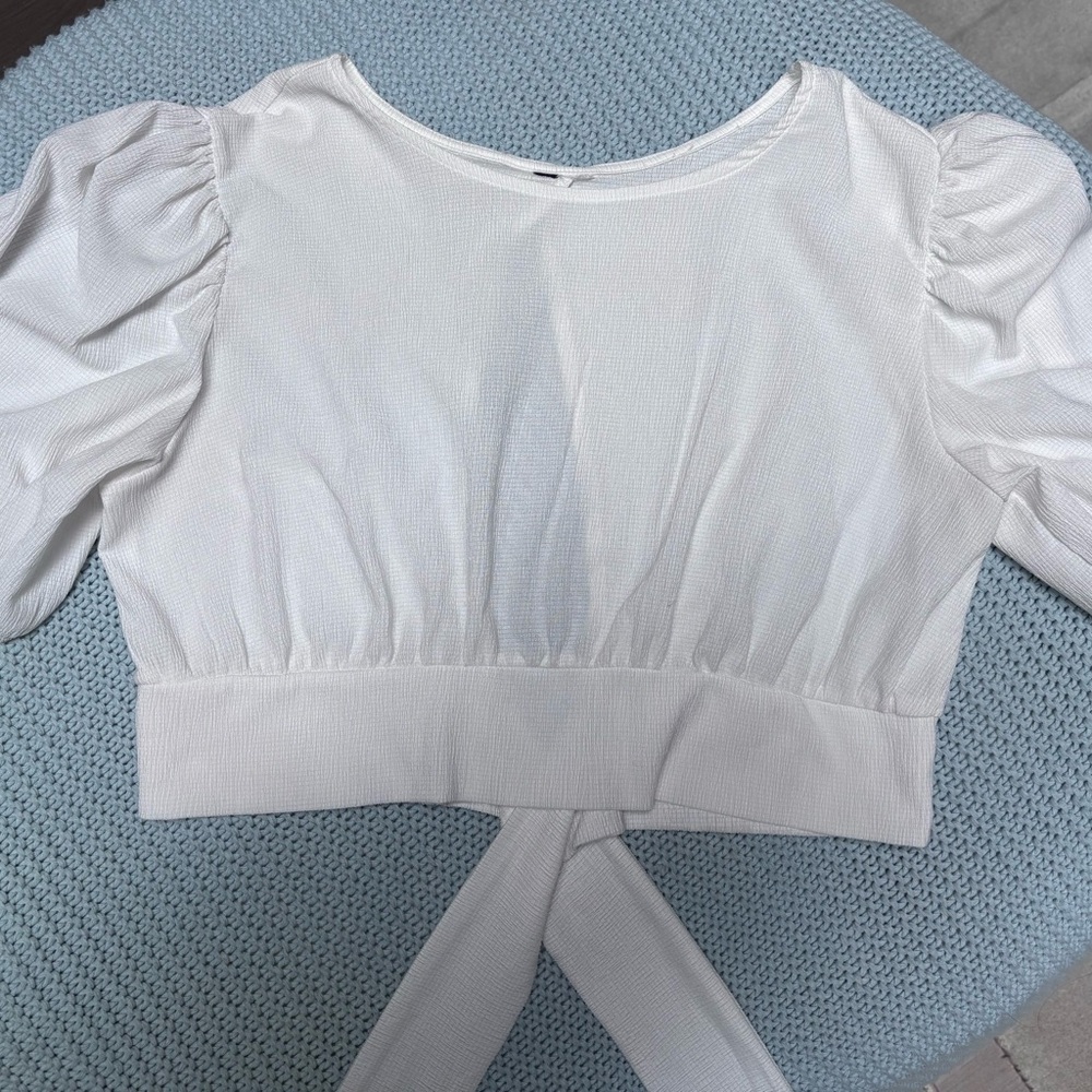 H&M White Puff-Sleeve Cropped Top with Waist Tie